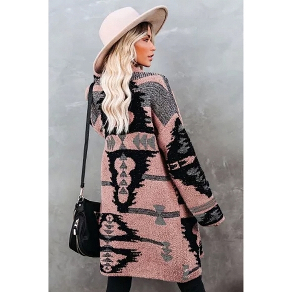 LAST ONE! Plus Size CAMERON Geometric Pink And Gray Knit Cardigan - Picture 4 of 4